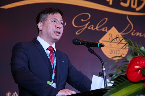 �^���_��,�_��(chu��ng)���H���r�л��l(f��)չ�r��