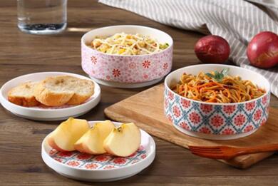 ����һ���ߵ��������������Ϻ���Ʒ�Ҿ�չ���ؕ��N��؛