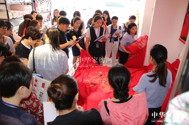 �z���D�Ҽ����q���r�⡱2017�ﶬ��Ʒ�l(f��)����