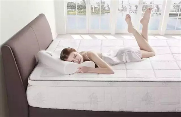 Mlily��(m��ng)�ٺϵ����ҕ������(d��o)ȫ���㉺˯��