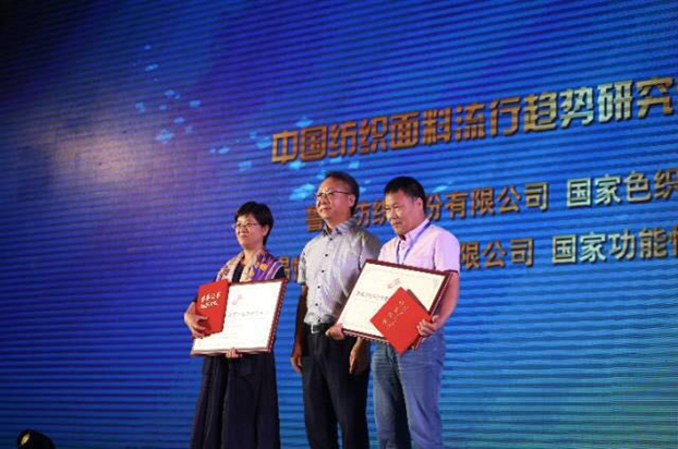 �������B(t��i)�µąfͬ��(chu��ng)���c�rֵ���죬2017�Ї�������(chu��ng)�����•�aƷ����ڸ��ݳɹ��e��