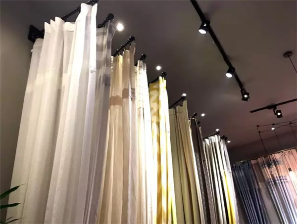 �����Ҳ�����20�d�L(f��ng)��ͬ�У����٬F(xi��n)���L(f��ng)