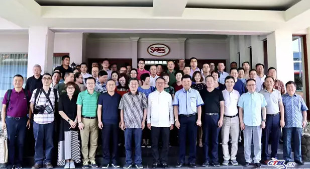 �O�����ʈF(tu��n)����ӡ�ᮔ(d��ng)?sh��)���I(y��)��չ����(gu��)�H�������A֮·