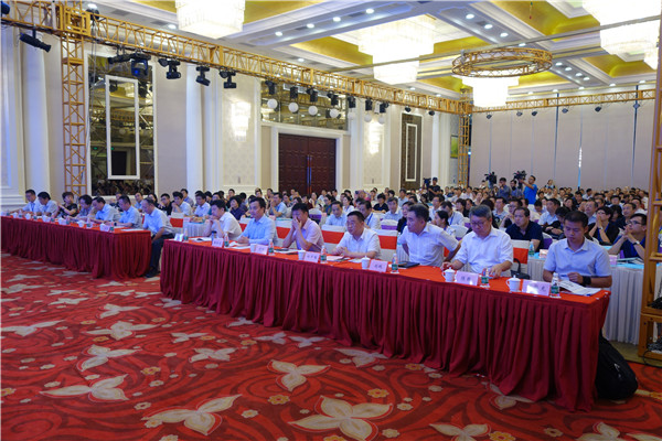 300���ИI(y��)��ʿ�R���Ї��Ҽ��ИI(y��)�|(zh��)��������o�����O(sh��)�|(zh��)����(qi��ng)���l(f��)չ���{(di��o)