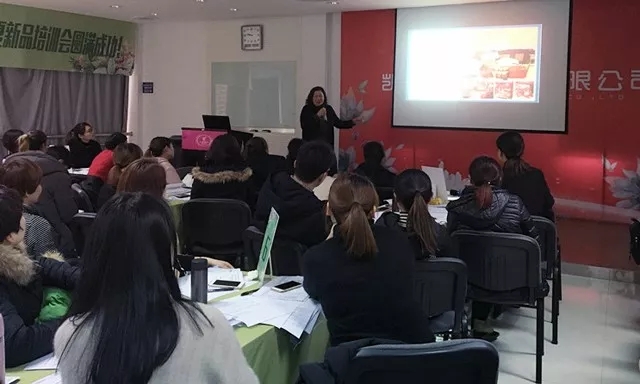 �Pʢ�Ҽ���Ӣ��Ӗ(x��n)����2018��Ʒ��Ӗ(x��n)���ի@�M�M��