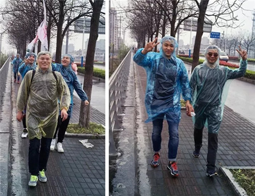 �Pʢ����F����ӨO��(zh��n)�澳���ƵZͬ�У�