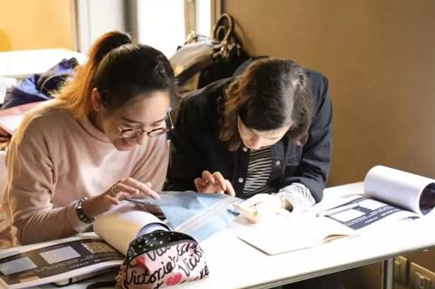 ����Ҽ��y���R�m�W�ᣬ�_�����H�r��У��������