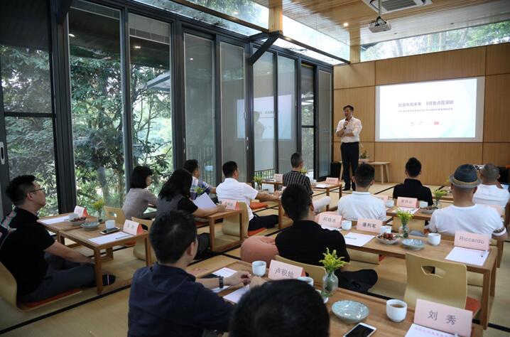 ����Ȼ���ؾ�����������һ�����ӵİl(f��)����