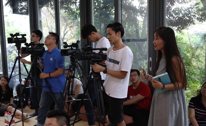 ����Ȼ���ؾ�����������һ�����ӵİl(f��)����