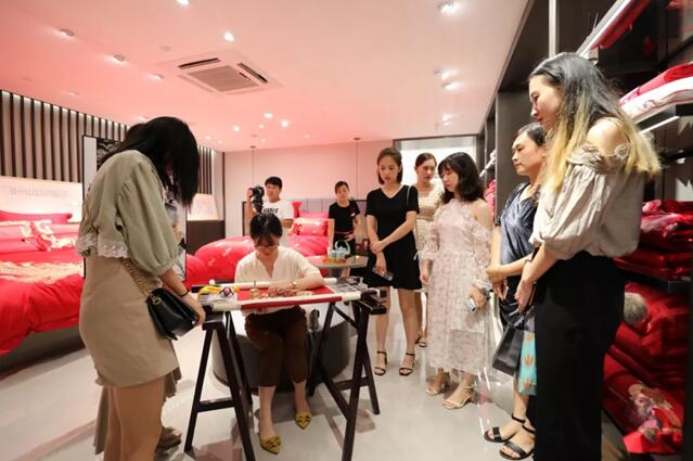 ����Ҽ����x�p���^����(m��ng)�L���ࡱ���}�ż����_Ļ��