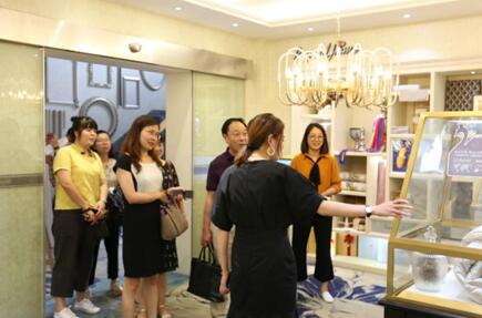 ����ƥ�R�޴�Ʒ���㽭���족�F(tu��n)�w��(bi��o)��(zh��n)�ƶ�����(d��ng)��ӑ��(hu��)�ڲ���Ҽ�������_(k��i)