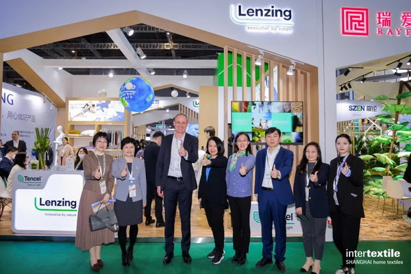 �m���y��Ʒ����2023intertextile�Ҽ�չ��(li��n)��8�ҹ���(y��ng)朻���_(k��i)��һ��(ch��ng)��̼֮��