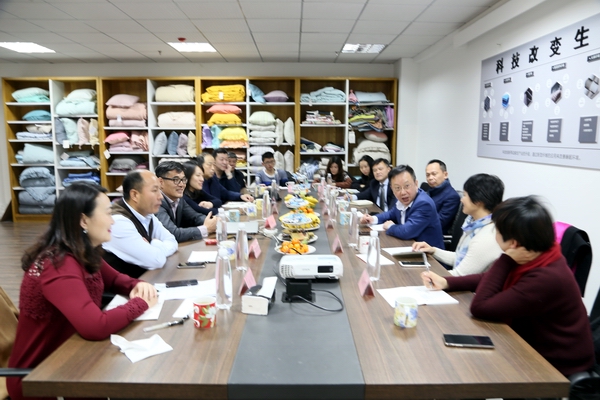 ���������ںϰl(f��)չ�����(hu��)�L����Ī��˹