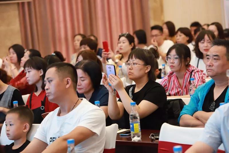 ��Ʒ•�������Ҽ�2019�ﶬ��Ʒ�l(f��)�����A�M�չ٣�