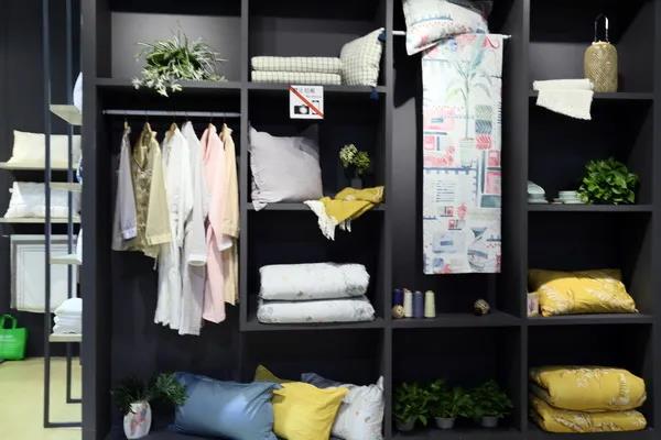 ���첼������չ2020intertextile�Ϻ��Ҽ�չ�����h(yu��n)��(chu��ng)������M�@���H��