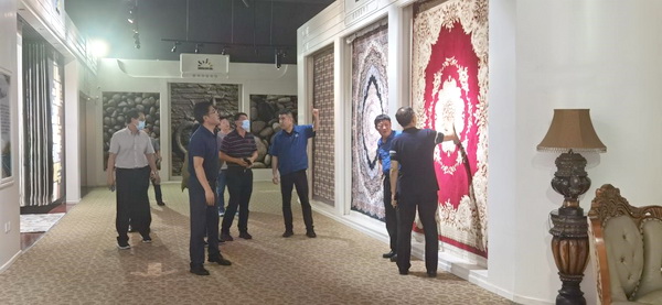 �찲�T(m��n)��ί��(hu��)��������(hu��)�ù������I(l��ng)��(d��o)����|����̺���F(tu��n)