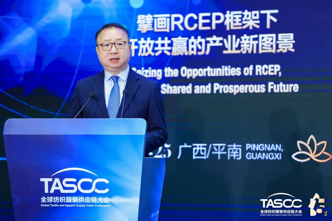 ��θ��|(zh��)����ʩRCEP��̤��ȫ�򼏿����b�a(ch��n)�I(y��)�_�Ź��A�l(f��)չ֮·��